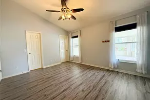 132 Robbins Rest Cir, Davenport, FL 33896 - Photo 16