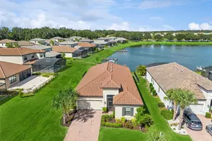 3964 Carrick Bend Dr, Kissimmee, FL 34746 - Photo 4