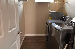 4036 11th St E, Bradenton, FL 34208 - Photo 10