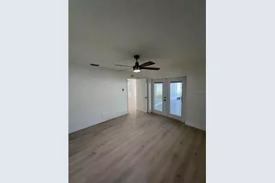 2502 Tropical Shores Drive SE, Saint Petersburg, FL 33705 - Photo 16