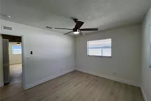 2502 Tropical Shores Dr SE, Saint Petersburg, FL 33705 - Photo 24