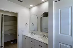 2502 Tropical Shores Dr SE, Saint Petersburg, FL 33705 - Photo 28