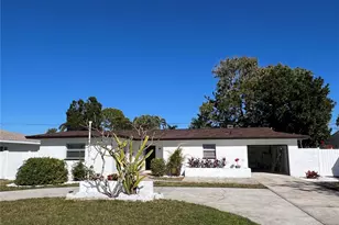 2502 Tropical Shores Dr SE, Saint Petersburg, FL 33705 - Photo 4