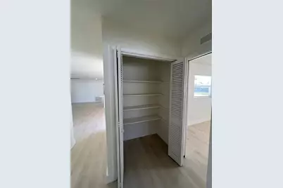 2502 Tropical Shores Drive SE, Saint Petersburg, FL 33705 - Photo 20