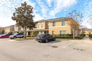 427 Carina Cir, Sanford, FL 32773 - Photo 2