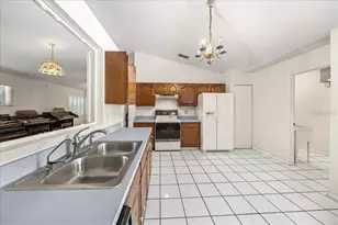 1211 W Old US Hwy 441, Mount Dora, FL 32757 - Photo 16