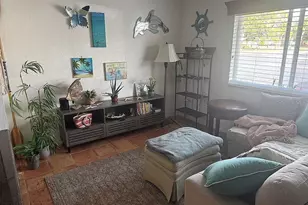 525 Manatee Ct, Venice, FL 34285 - Photo 2