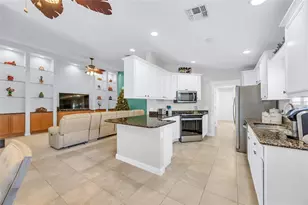 11863 Fiore Dr, Orlando, FL 32827 - Photo 10
