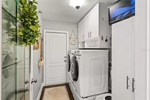 7507 Whisper Woods Ct, New Port Richey, FL 34655 - Photo 38