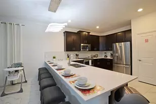 4213 Paragprah Dr, Kissimmee, FL 34746 - Photo 4