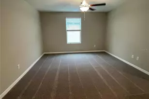 8879 Parsons Hill Blvd, Wesley Chapel, FL 33545 - Photo 10