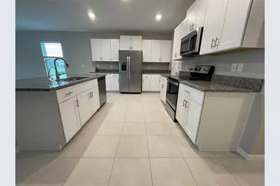 8879 Parsons Hill Boulevard, Wesley Chapel, FL 33545 - Photo 6