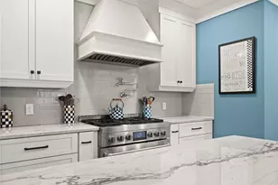 818 Stetson St, Orlando, FL 32804 - Photo 8