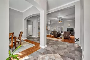 419 E Blue Water Edge Dr, Eustis, FL 32736 - Photo 2