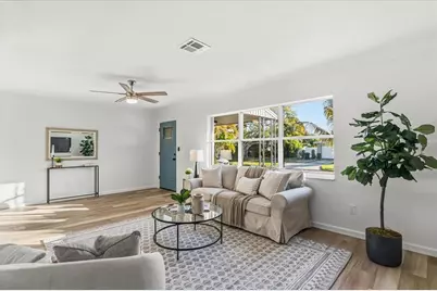 6072 15th Way N, Saint Petersburg, FL 33703 - Photo 8