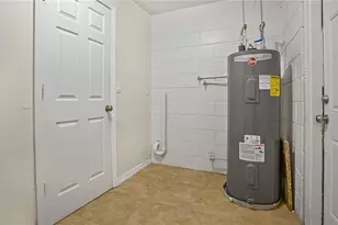 7906 Arabian Pl, Orlando, FL 32818 - Photo 8