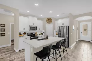 6661 Great Bear Dr, Lakeland, FL 33805 - Photo 4