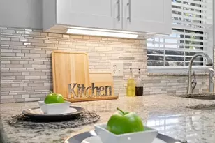 14009 Dominion Ct, Tampa, FL 33613 - Photo 30