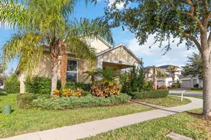 8216 Gray Kingbird Dr, Winter Garden, FL 34787 - Photo 4