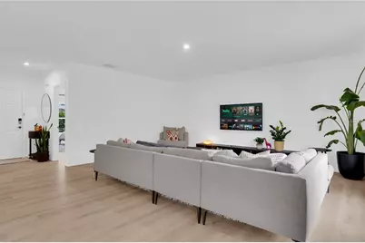 4226 Southern Vista Loop, Saint Cloud, FL 34772 - Photo 8