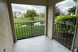 4740 Walden Cir, Orlando, FL 32811 - Photo 2