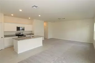 2233 Litchfield Loop, Deland, FL 32720 - Photo 2