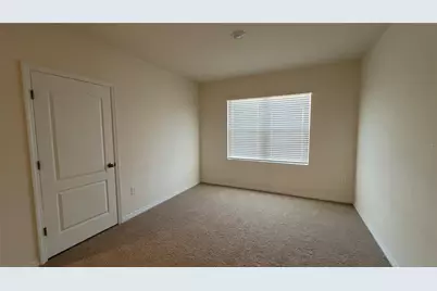 3221 Belize Place, Haines City, FL 33844 - Photo 4