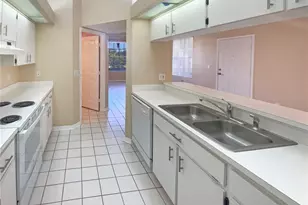 2843 Thaxton Dr, Palm Harbor, FL 34684 - Photo 12