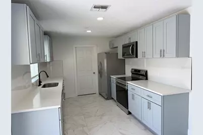 3207 Chariot Place, Orlando, FL 32818 - Photo 10