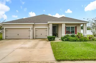 237 Walkers Point Dr, Auburndale, FL 33823 - Photo 1