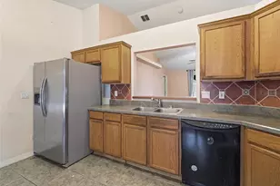 502 S Dixie Dr, Howey in the Hills, FL 34737 - Photo 6