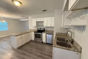 301 Lesesne St, Kissimmee, FL 34744 - Photo 8