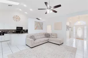 2646 Rolling Broak Dr, Orlando, FL 32837 - Photo 4