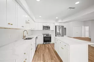 3215 Pine Club Dr, Plant City, FL 33566 - Photo 14