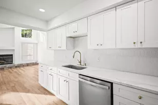 3215 Pine Club Dr, Plant City, FL 33566 - Photo 16