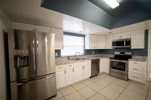 2 Fernwood Ln, Palm Coast, FL 32137 - Photo 2