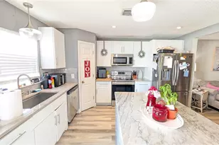 106 Royalty Cir, Sanford, FL 32771 - Photo 2