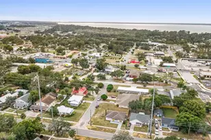 860 S Grove St, Eustis, FL 32726 - Photo 12