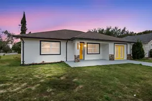 860 S Grove St, Eustis, FL 32726 - Photo 1