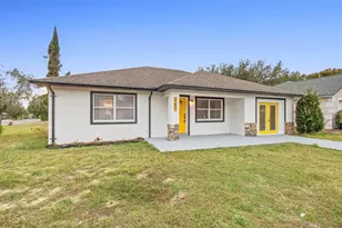 860 S Grove St, Eustis, FL 32726 - Photo 2