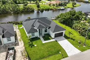 9402 Arrid Cir, Port Charlotte, FL 33981 - Photo 6