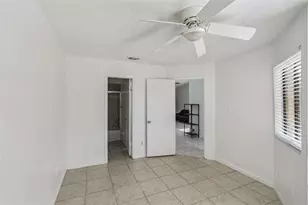 732 Golden Sunshine Cir, Orlando, FL 32807 - Photo 14