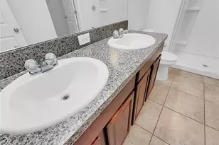 10113 RoseMary Leaf Ln, Riverview, FL 33578 - Photo 6