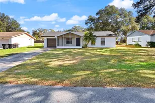 6130 Calendar Ct W, Lakeland, FL 33812 - Photo 2
