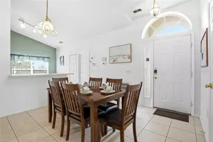 545 Whittier St, Davenport, FL 33896 - Photo 2