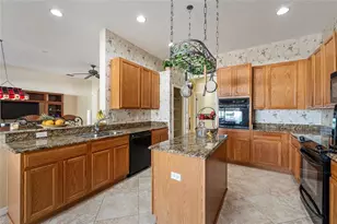 13748 Bryndlewood Ct, Hudson, FL 34669 - Photo 10