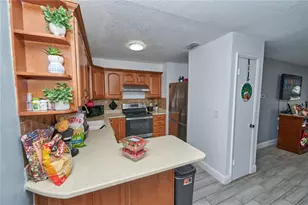 7520 Lois Marie Ct, Orlando, FL 32807 - Photo 10