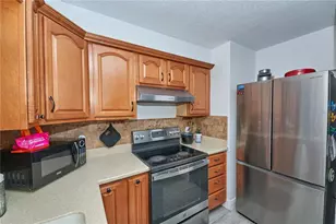 7520 Lois Marie Ct, Orlando, FL 32807 - Photo 16