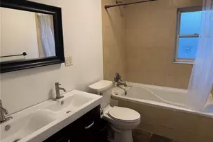 2428 Pershing Ave, Orlando, FL 32806 - Photo 12