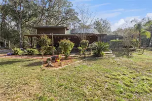 1208 Darcy Rd, Lady Lake, FL 32159 - Photo 2